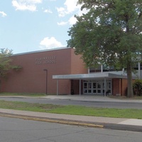 Concerts de rock à Plainville High School, Plainville, CT Plainville High School, Plainville, CT