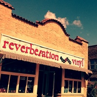 Concerts de rock à Reverberation Vinyl, Bloomington, IL Reverberation Vinyl, Bloomington, IL