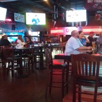 Concerts de rock à Q Bar, Glendale Heights, IL Q Bar, Glendale Heights, IL