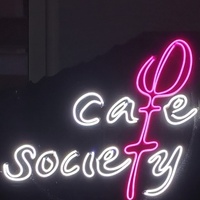 Café Society, Vólos