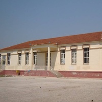 Assumption High School, Serrès