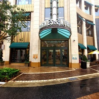 Concerts de rock à Barnes & Noble, Los Angeles, CA Barnes & Noble, Los Angeles, CA