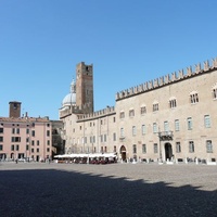 Piazza Sordello, Mantoue