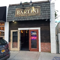 Concerts de rock à Bartini Bar & Lounge, West Babylon, NY Bartini Bar & Lounge, West Babylon, NY