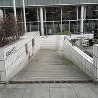 Cave12, Genève