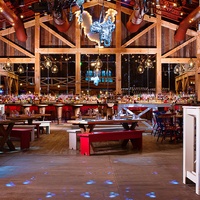 Concerts de rock à Tin Rooster Dancehall & BBQ at Turning Stone, Verona, NY Tin Rooster Dancehall & BBQ at Turning Stone, Verona, NY