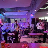 Concerts de rock à Le Cafe du Village, Paris Le Cafe du Village, Paris