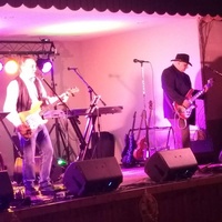 Concerts de rock à Hustisford Community Hall, Watertown, WI Hustisford Community Hall, Watertown, WI
