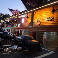 Concerts de rock à Long's Log Cabin Bar & Package, Welaka, FL Long's Log Cabin Bar & Package, Welaka, FL