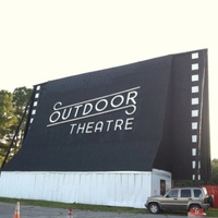 Concerts de rock à Raleigh Road Outdoor Theatre, Henderson, NC Raleigh Road Outdoor Theatre, Henderson, NC