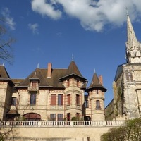 Moulins